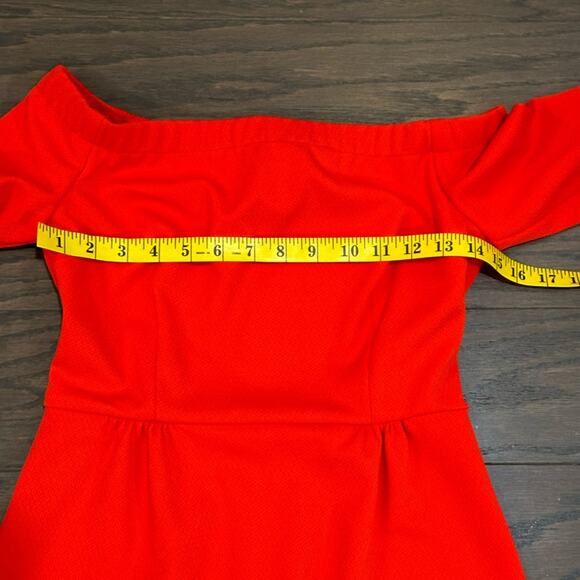 Trina by Trina Turk Off The Shoulder Red Dress with Flounce Sleeves Size 2 NWT - Picture 3 of 8